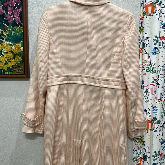 Vintage Ann Taylor Pink Houndstooth Trench coat with Contrasting Trim - Picture 9 of 10